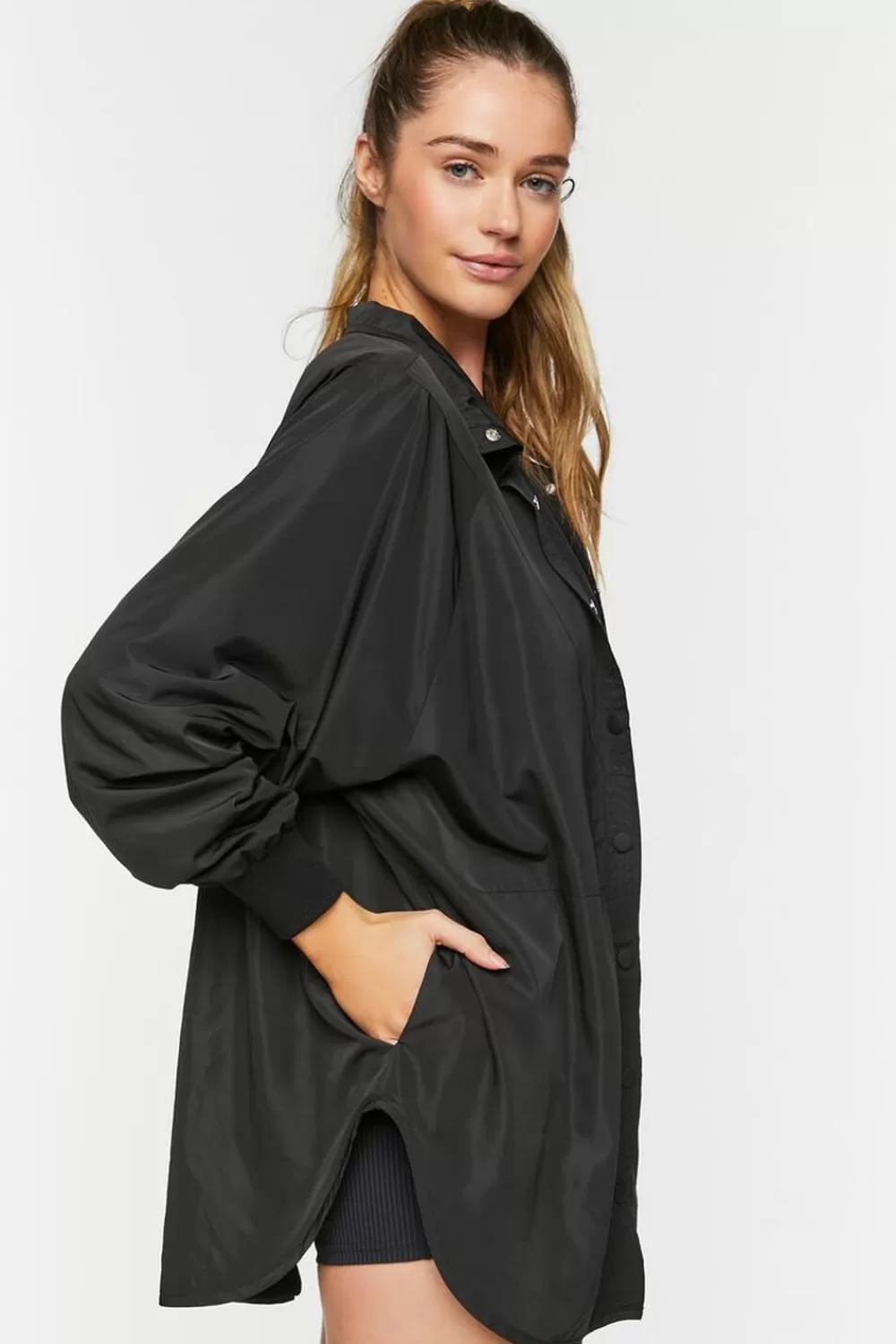 Jackets + Outerwear>Forever 21 Active Oversized Dolphin-Hem Jacket Black
