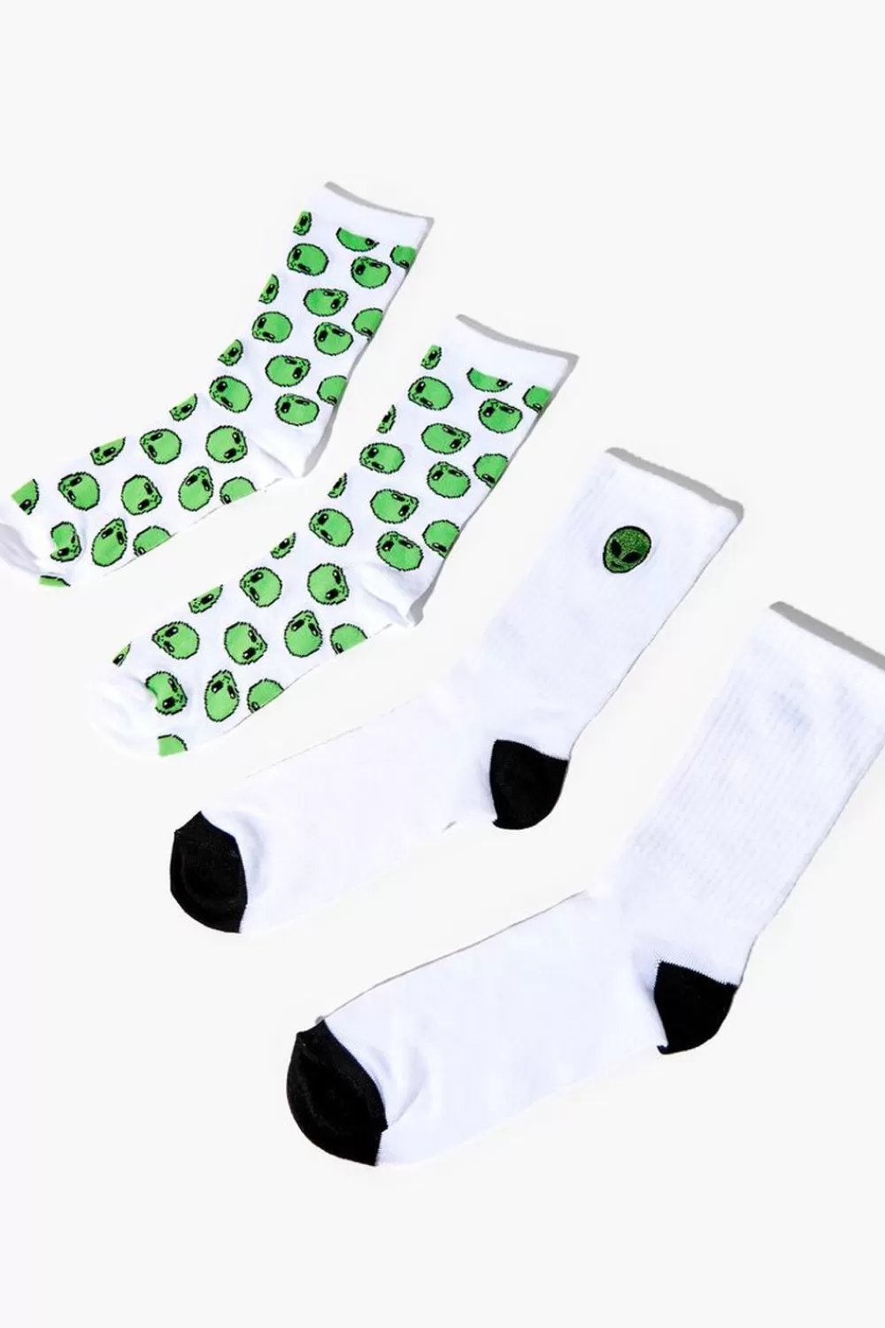 Socks + Tights>Forever 21 Alien Crew Sock Set - 2 Pack White/Green