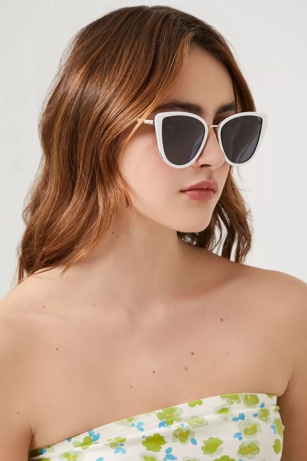 Sunglasses + Readers>Forever 21 Cat-Eye Frame Sunglasses White/Brown