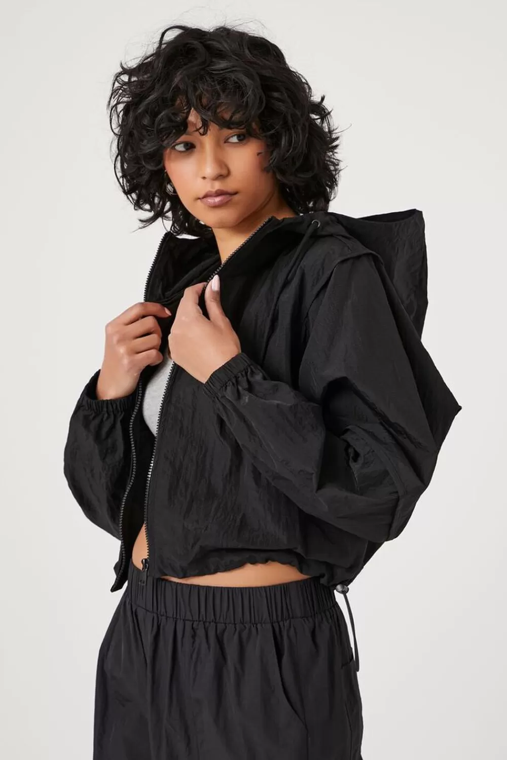 Jackets + Outerwear>Forever 21 Cropped Windbreaker Jacket Black