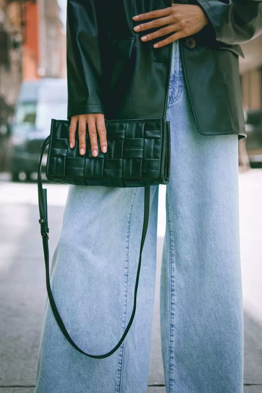 Bags + Backpacks>Forever 21 Crosshatch Quilted Crossbody Bag Black