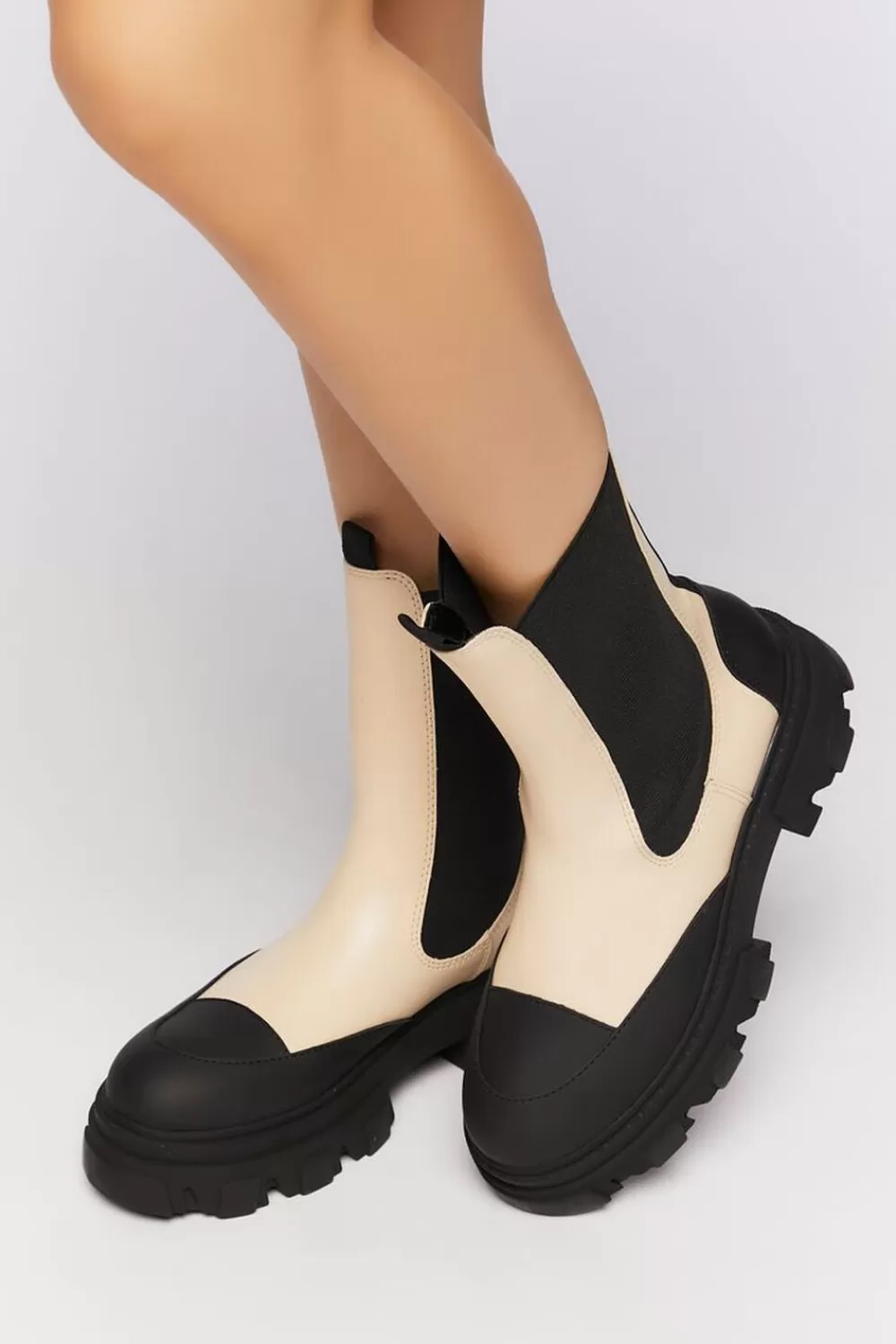 Boots + Booties>Forever 21 Faux Leather Lug Chelsea Boots Vanilla/Black