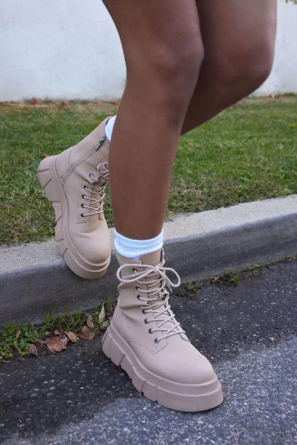 Boots + Booties>Forever 21 Faux Leather Lug-Sole Combat Boots Tan
