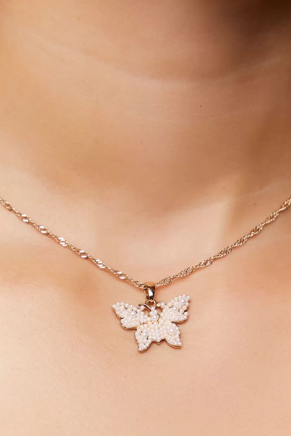 Necklaces>Forever 21 Faux Pearl Butterfly Pendant Necklace White/Gold