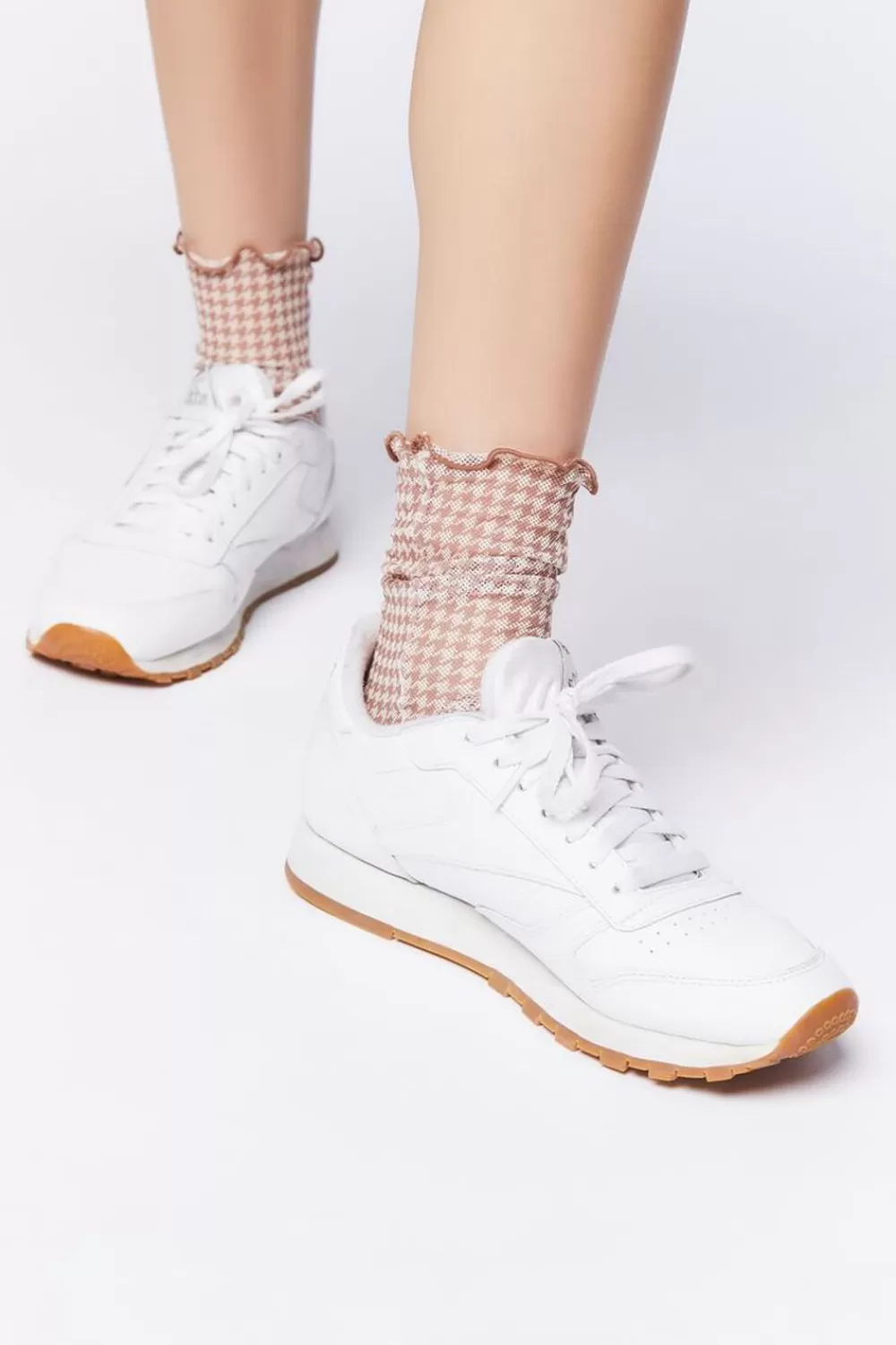 Socks + Tights>Forever 21 Houndstooth Print Crew Socks Tan/Multi