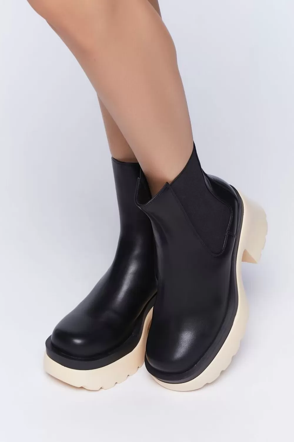 Boots + Booties>Forever 21 Lug-Sole Chelsea Boots Black/Cream