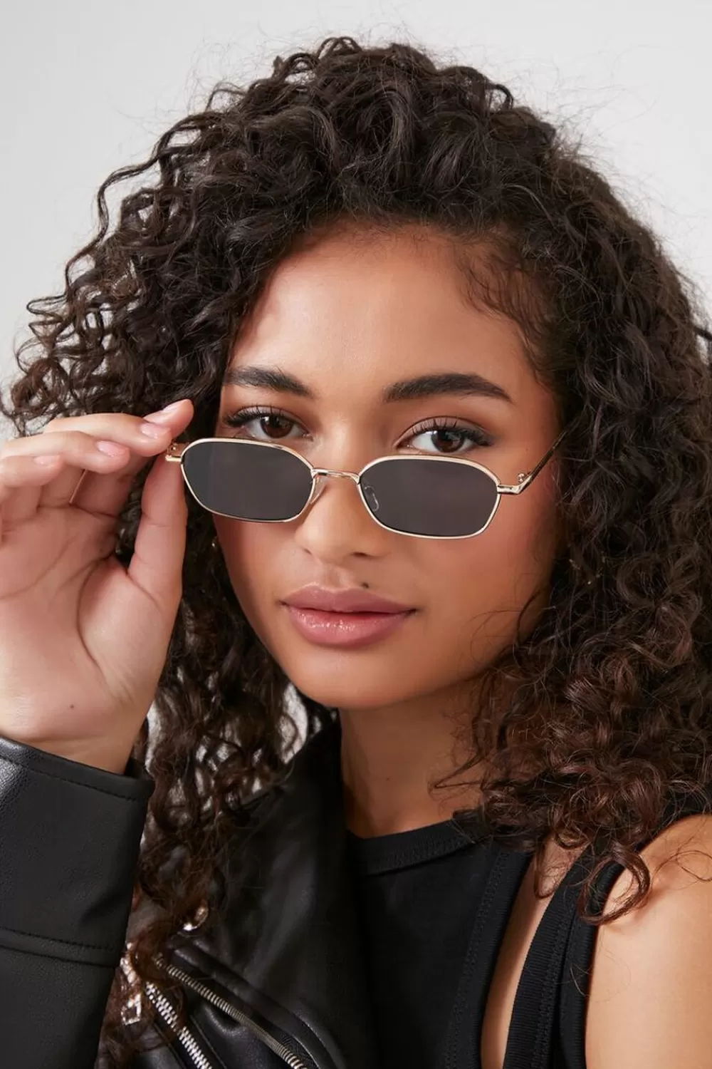 Sunglasses + Readers>Forever 21 Oval Frame Sunglasses Gold/Black
