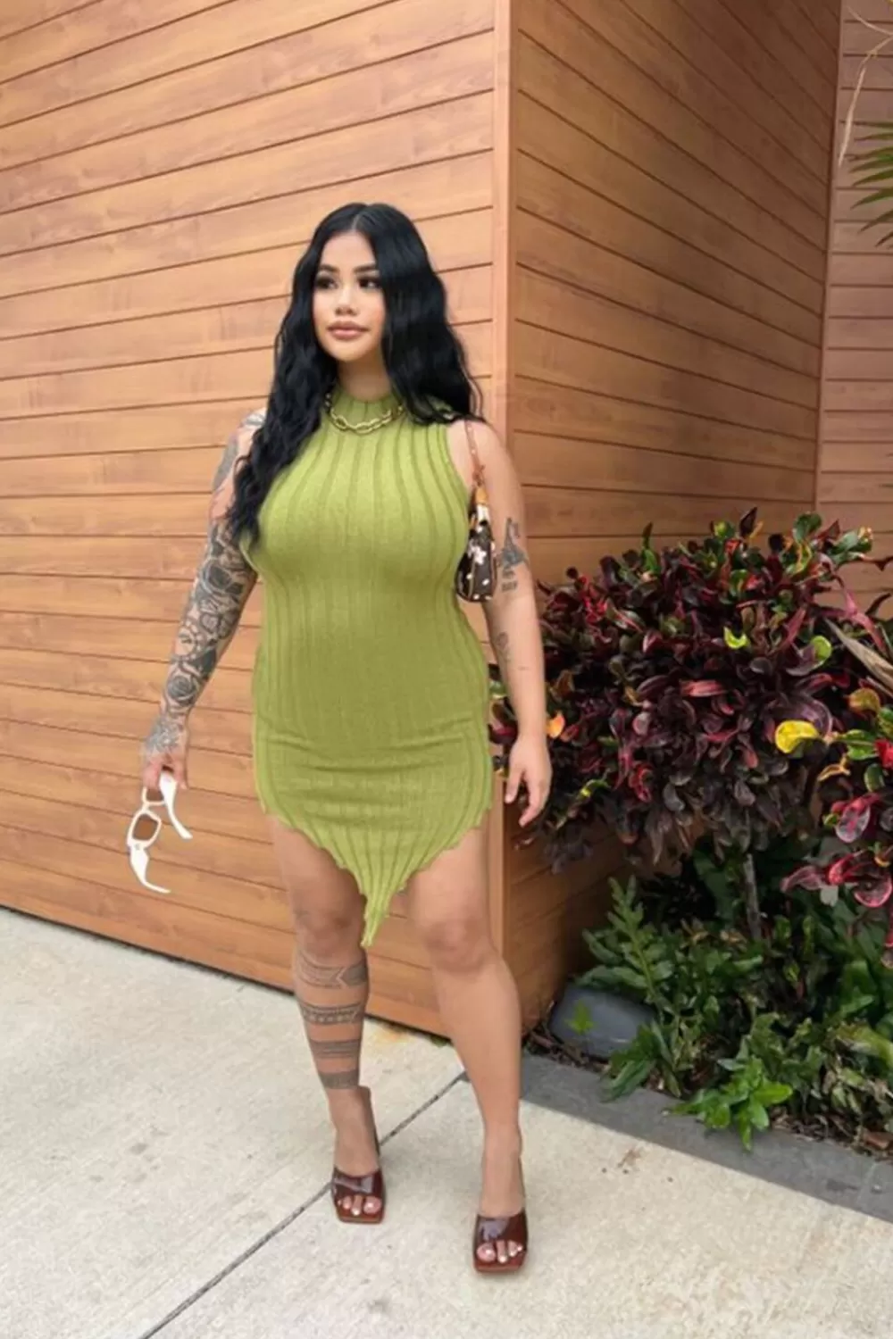 Forever 21 Sleeveless V-Hem Bodycon Mini Dress | Women Dresses