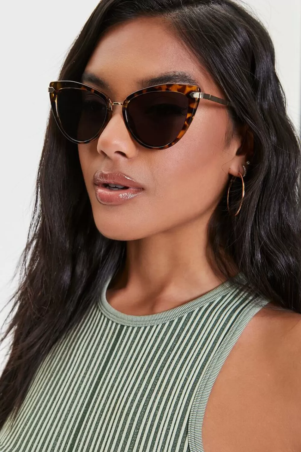 Sunglasses + Readers>Forever 21 Tinted Cat-Eye Sunglasses Brown/Black